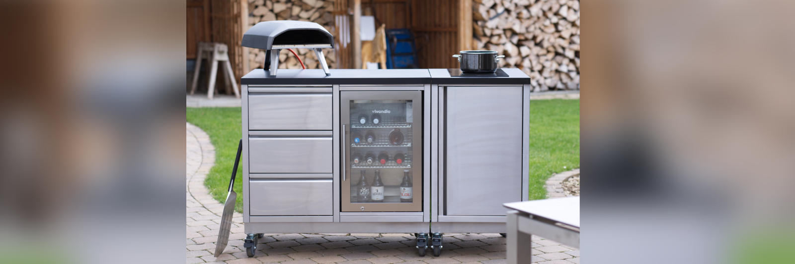 Mobile Outdoor Küchen mit Rollen auf gardelino.de
