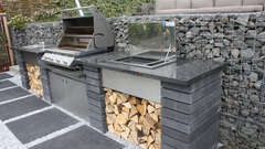 Einbau Plancha Grill in Outdoor Küche