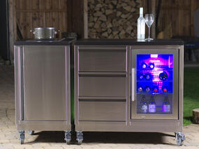 vivandio quub mobile Outdoor Küche mit Induktionskochfeld, Kühlschrank und Stauraum aus Edelstahl und mit Keramik Arbeitsplatte