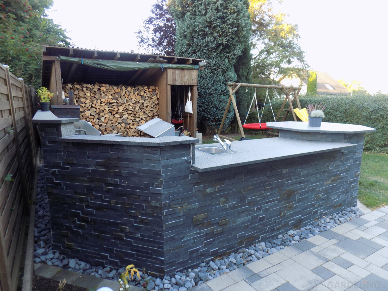 Vielseitige und moderne Outdoor Küche