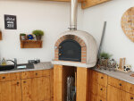 Holz-Außenküche mit Pizzaofen