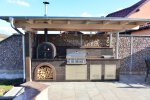 Belüftete Tür von vivandio Outdoor Küchen zum Einbauen aus Edelstahl