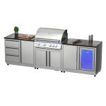 Outdoorküche mit großzügiger Stein...